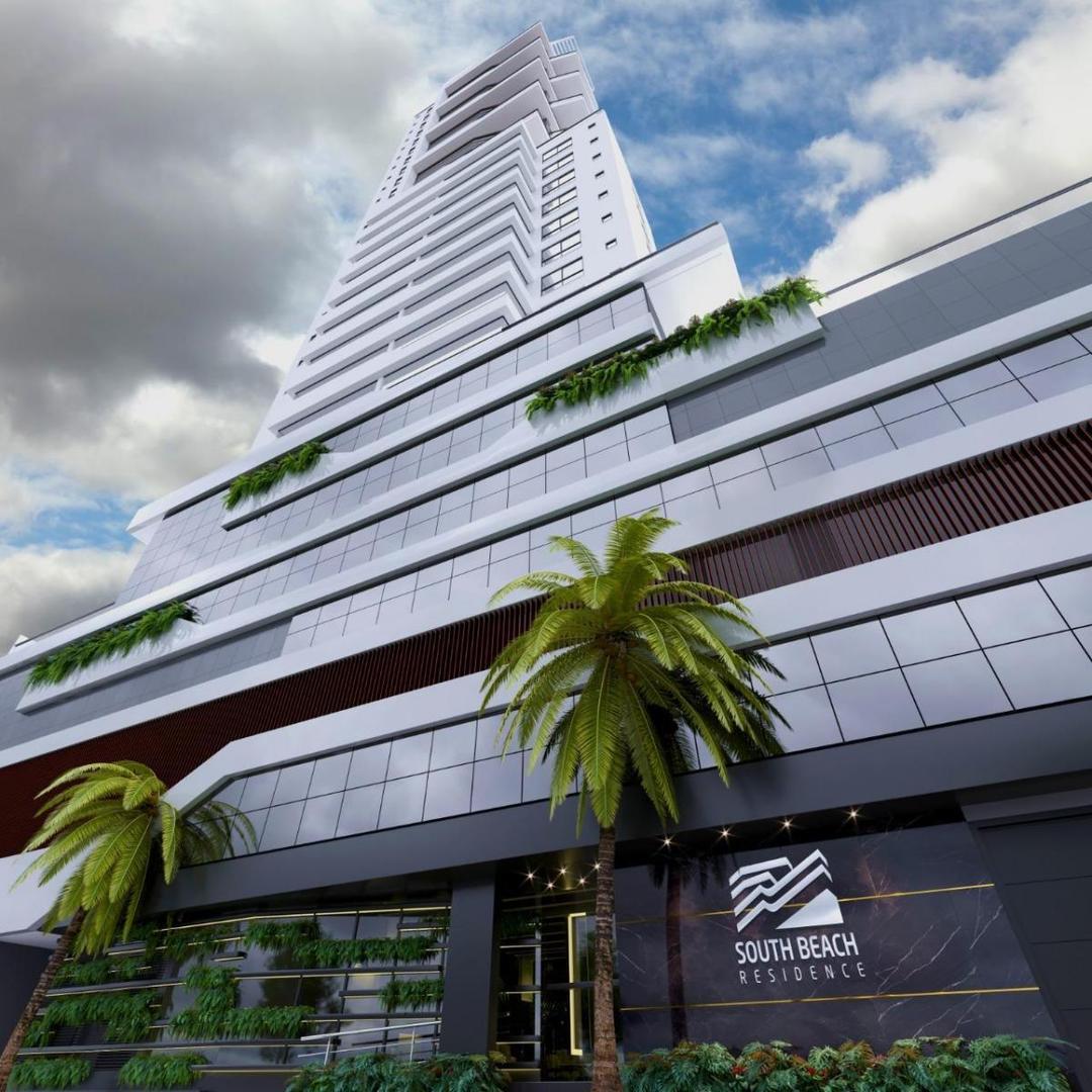 Camboriú ,Brasil  Piso de alto nivel, situado en Balneario C