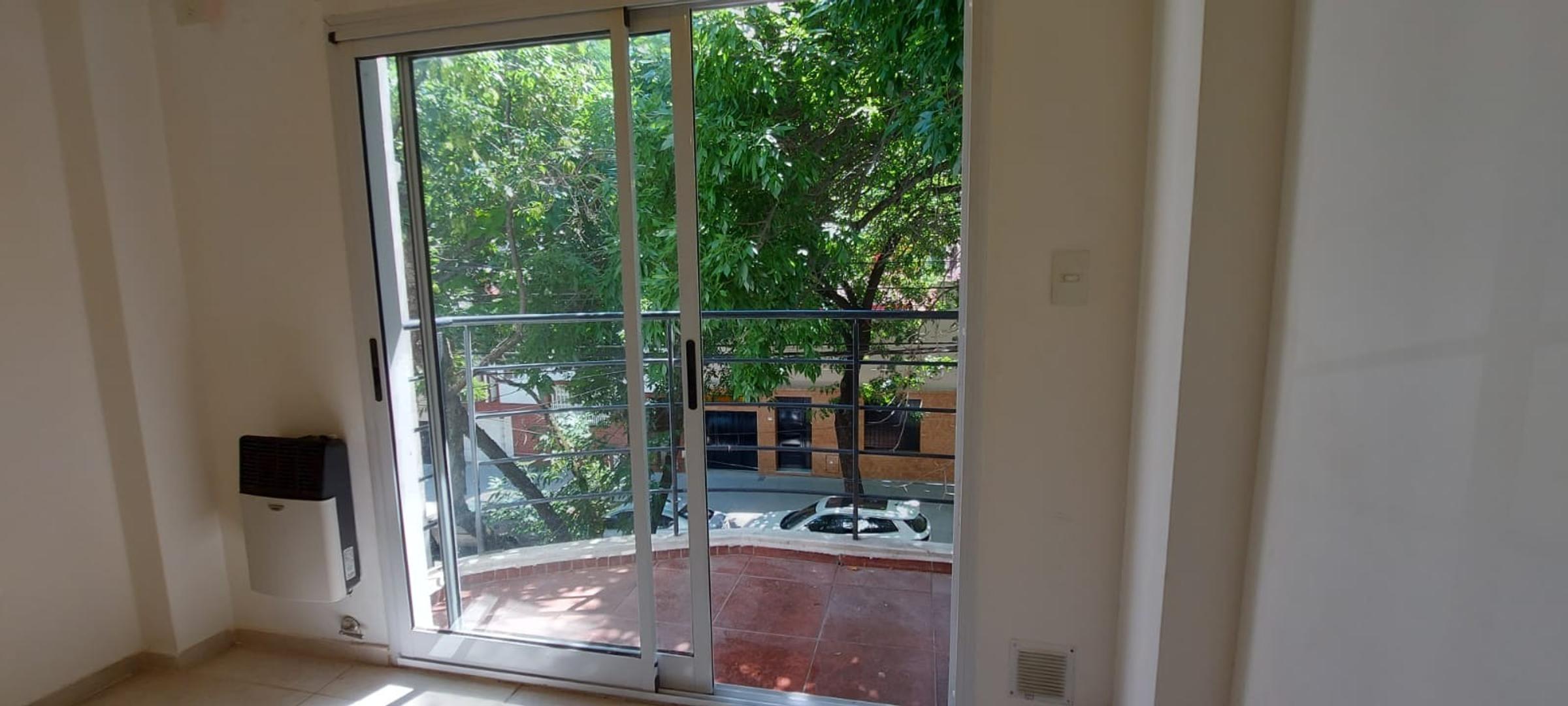 Departamento en Alquiler con 1 cochera