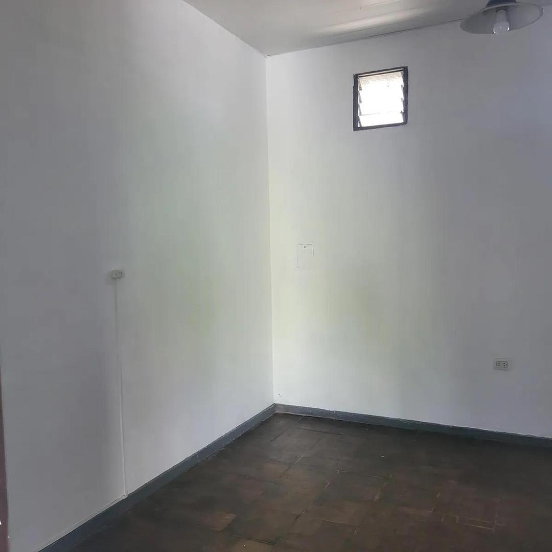 Depto Tipo Casa en Alquiler 50 años