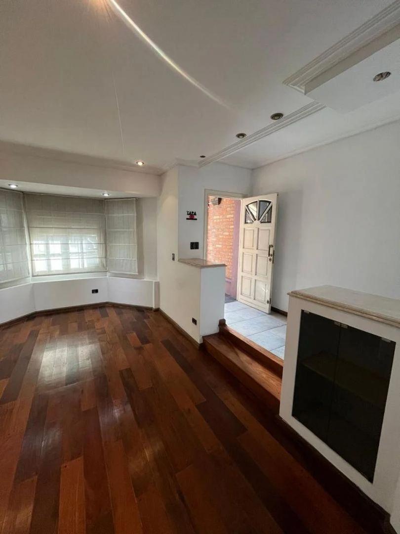 Casa en alquiler en Lomas de Zamora sin expensas
