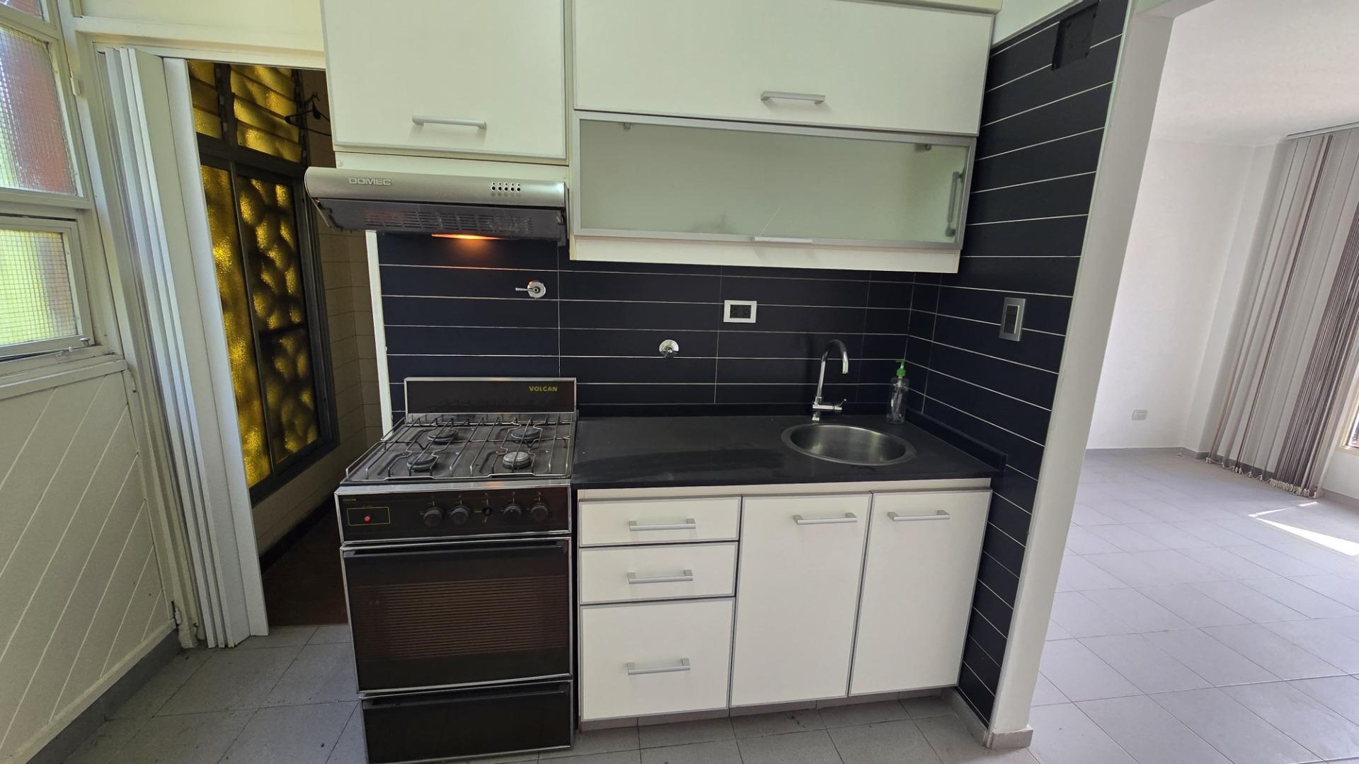 Balbastro 4600 , Piso 2