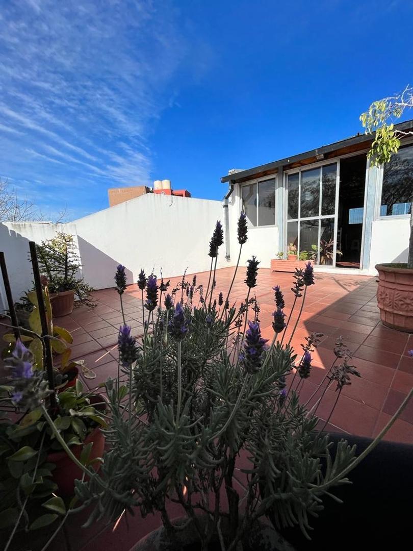 Depto Tipo Casa en Venta de 2 ambientes