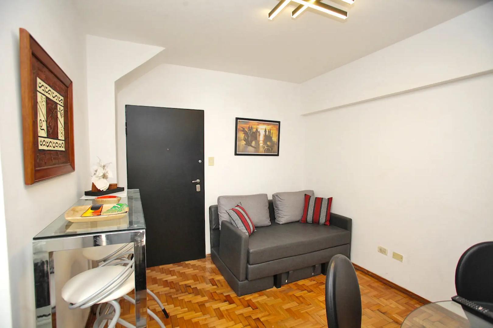 Godoy Cruz 2700 , Piso 6