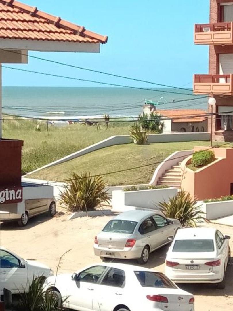 Departamento tipo duplex de 3 Amb + 2 baños y Vista al mar 