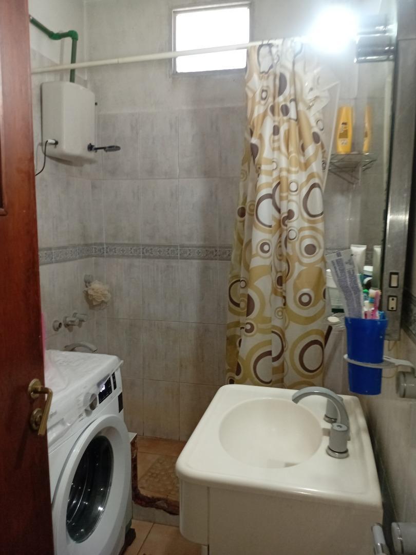 OPORTUNIDA CASA CON JARDIN EN MUÑIZ