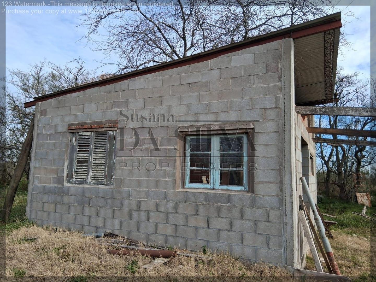 1 HECTAREA en Zona Rural con Casa a terminar. Marcos Paz