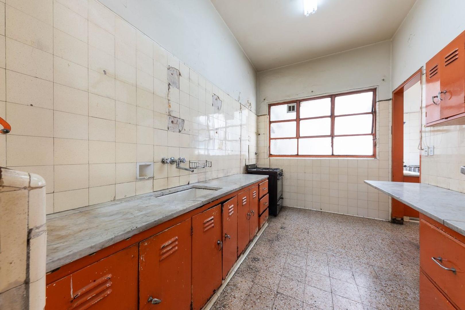 Departamento 4 ambientes con 2 baños