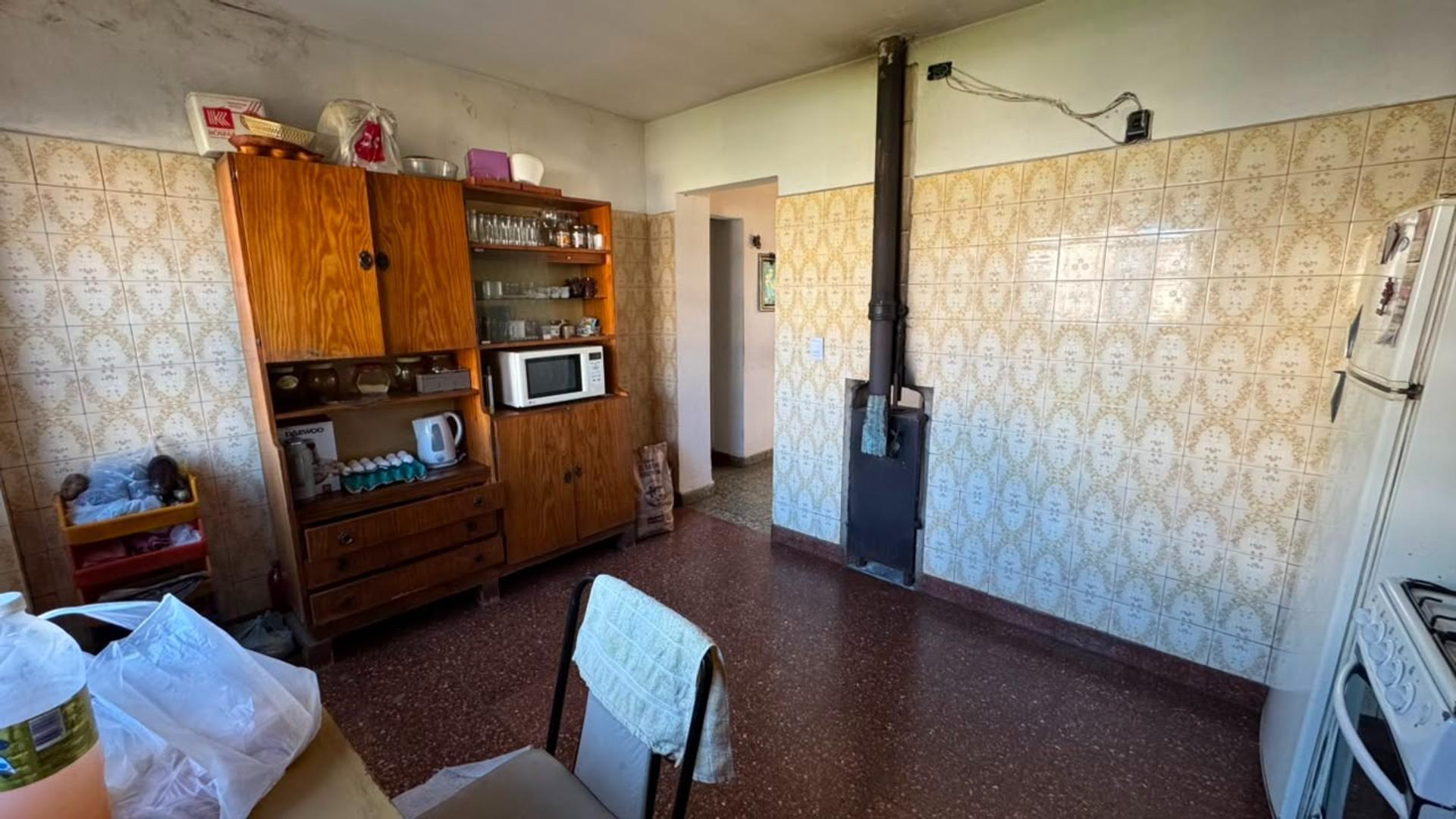 Casa 3 ambientes con 1 baño