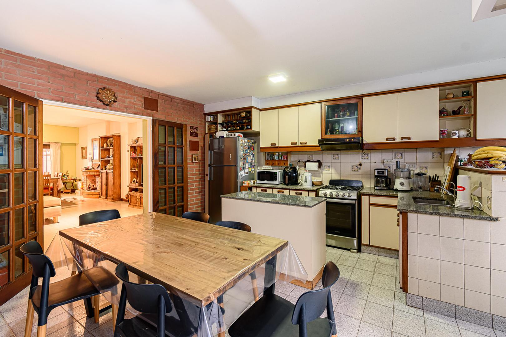 Depto Tipo Casa 4 ambientes con 3 baños