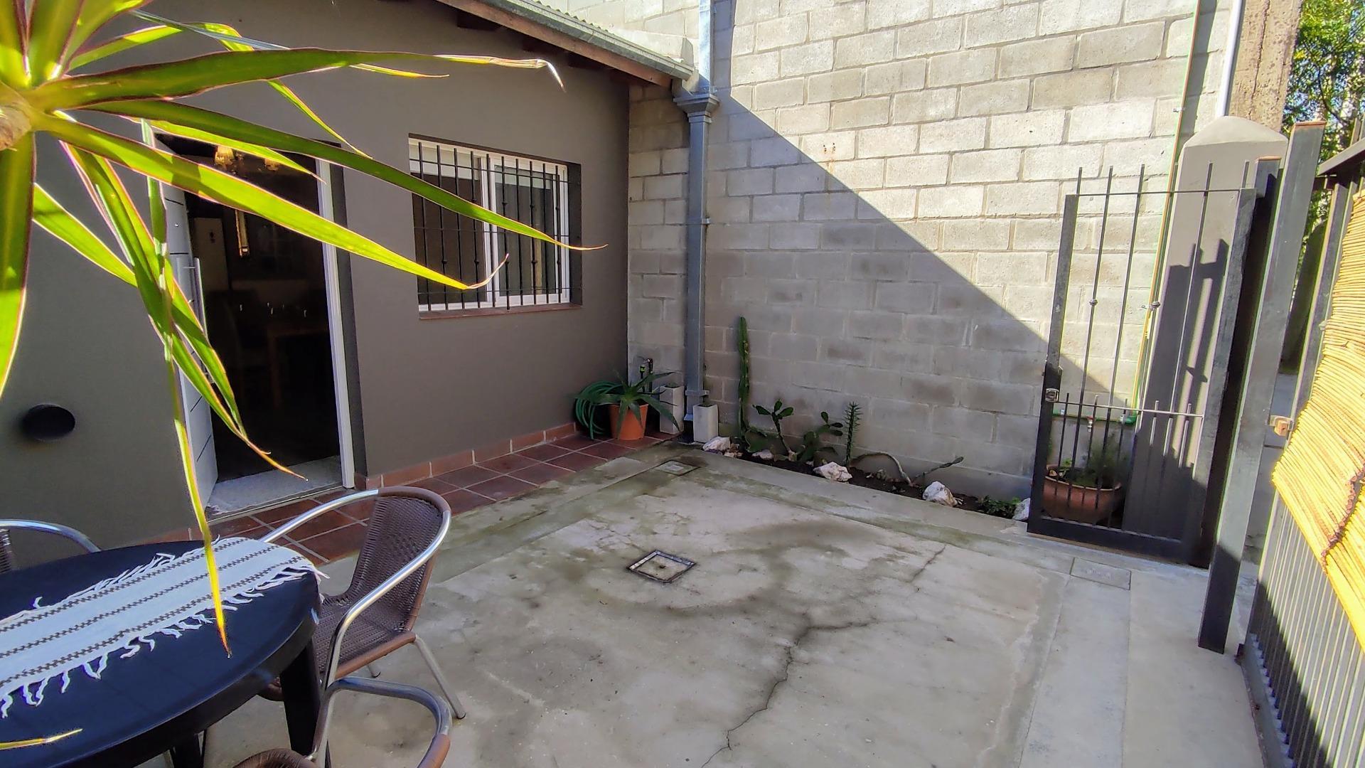 Depto Tipo Casa en Venta en Ingeniero Maschwitz, USD 87.000