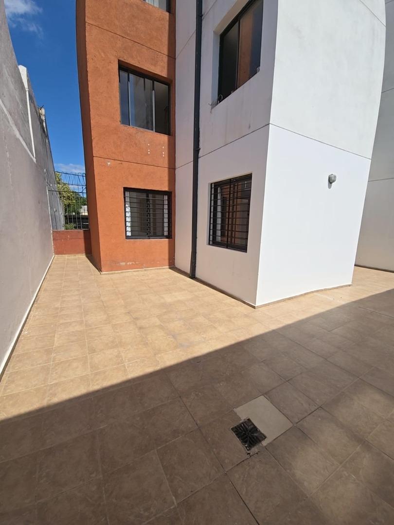 Departamento en Venta en Alto Alberdi, USD 74.000