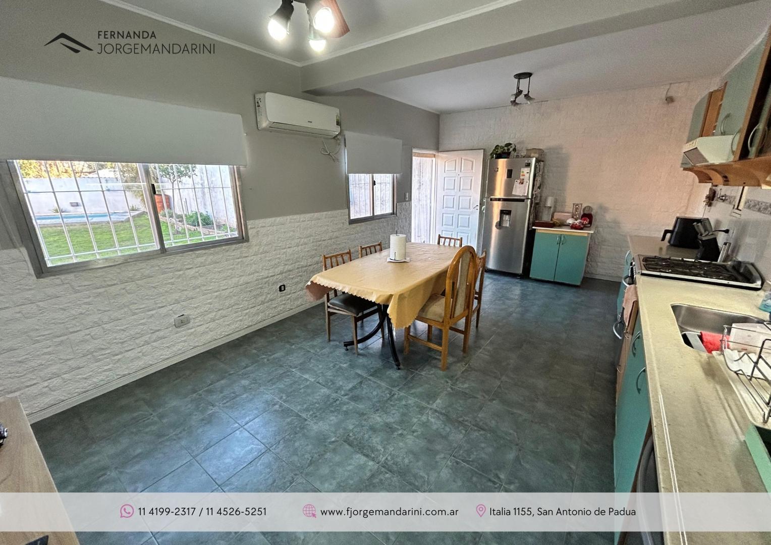 CASA - 4 AMBIENTES - SAN ANTONIO DE PADUA