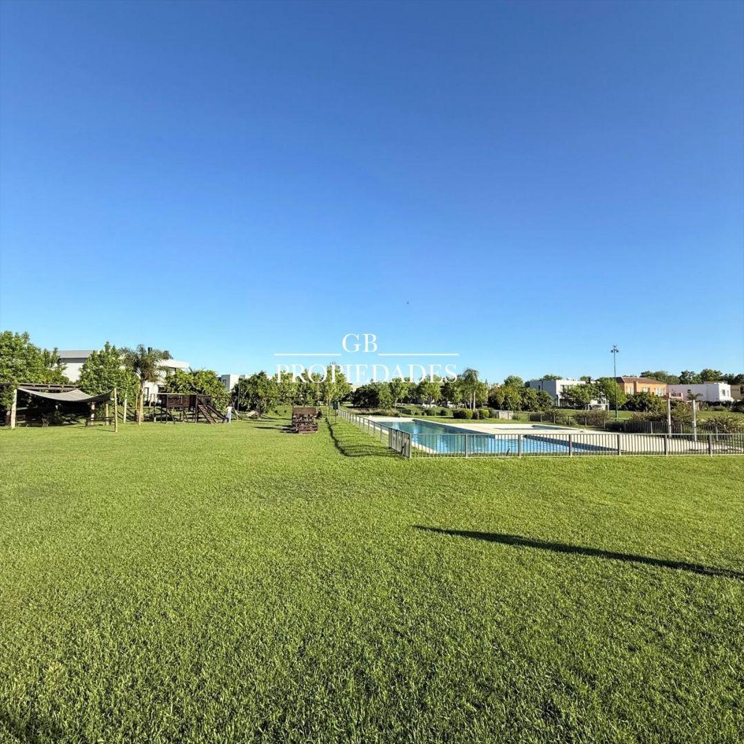 Terreno en Venta en Ayres Plaza, USD 209.000