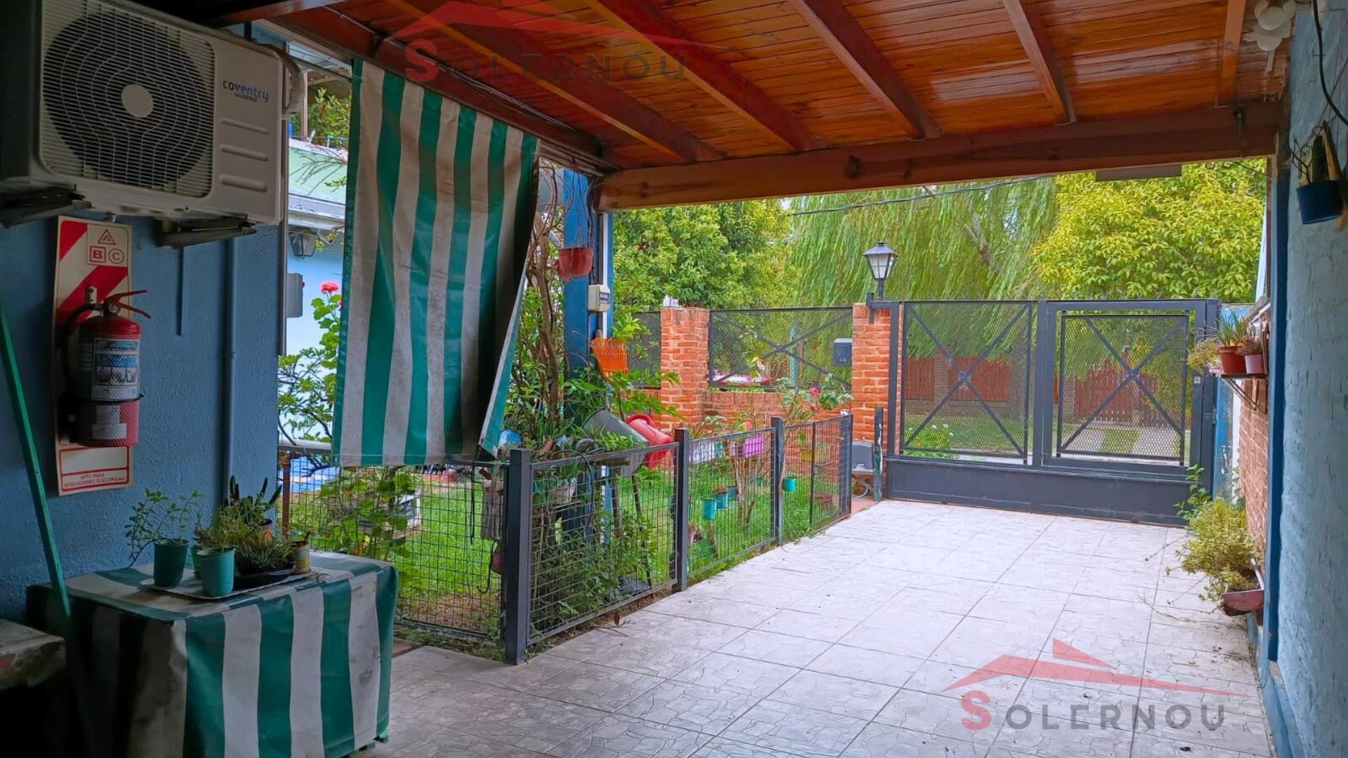 Casa multifamiliar y depto, jardín y cochera, FINANCIACION