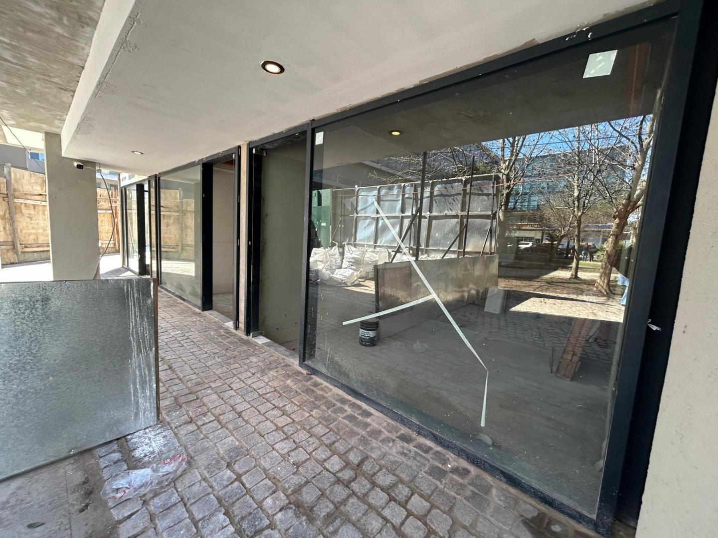 local comercial en alquiler en Agora I, Camaño