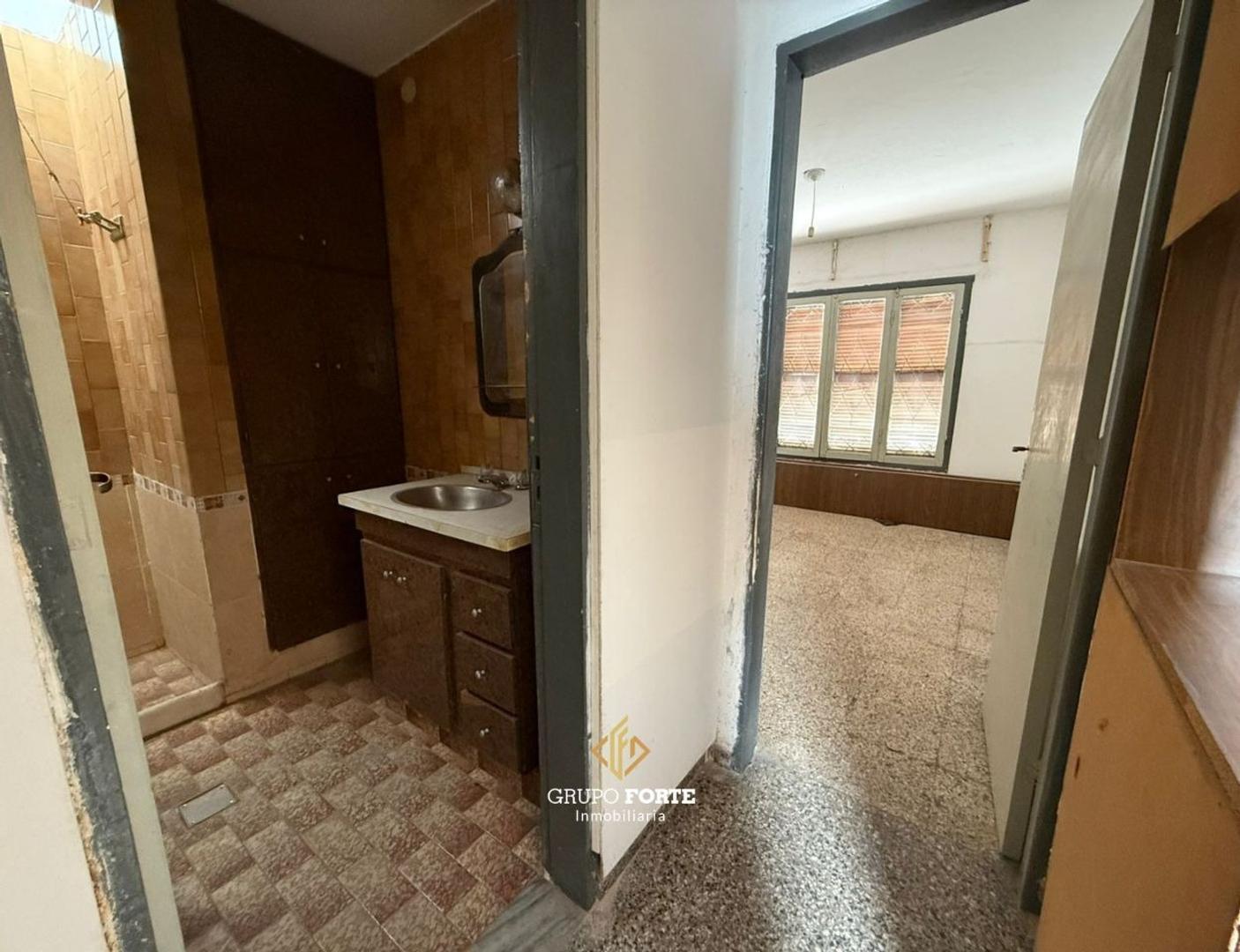 Casa 3 ambientes con 1 baño