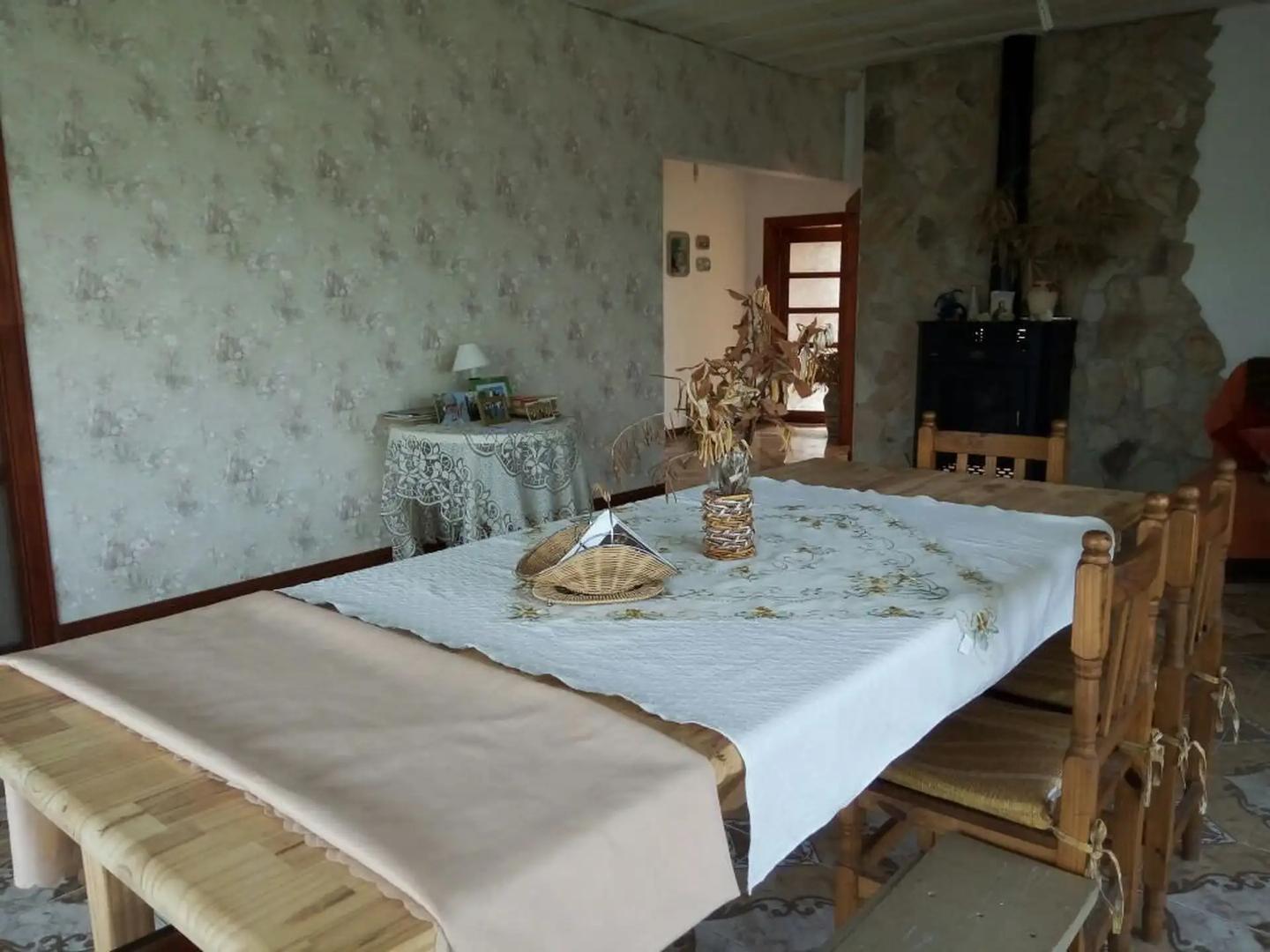 CHALET 4 AMB - CALLE 133 ENTRE AV. 40 Y 42 - NECOCHEA