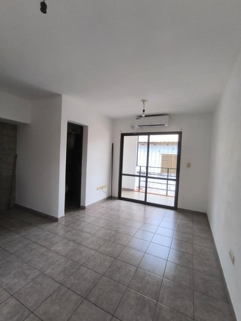 HERMOSO MONOAMBIENTE AV. MITRE C/ ROQUE SAENZ PEÑA