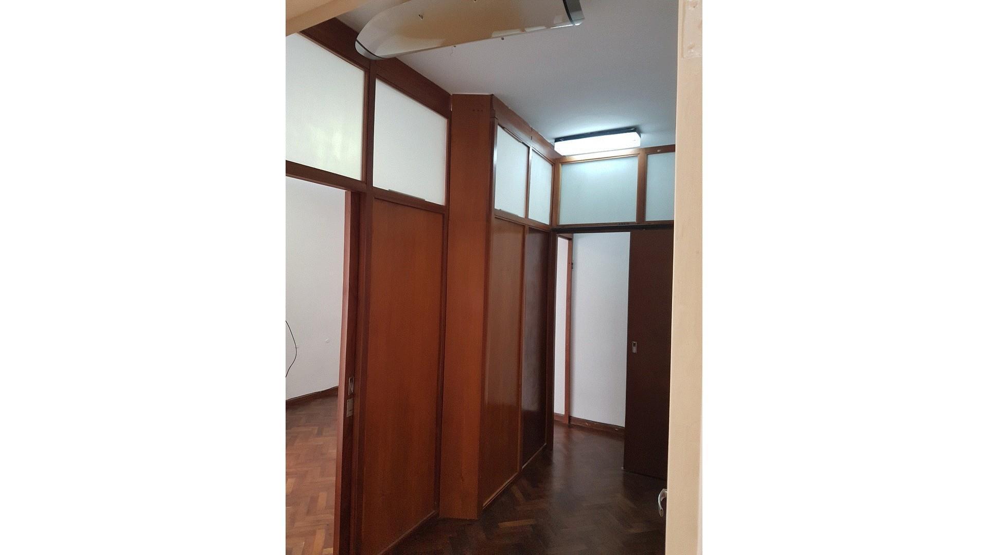 Oficina en Alquiler 40 años