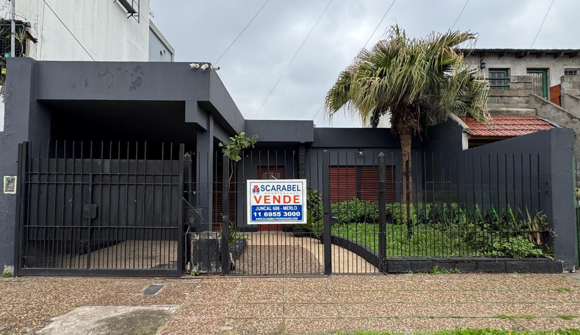 VENTA CASA 4 AMBIENTES EN MERLO CENTRO APTO CREDITO