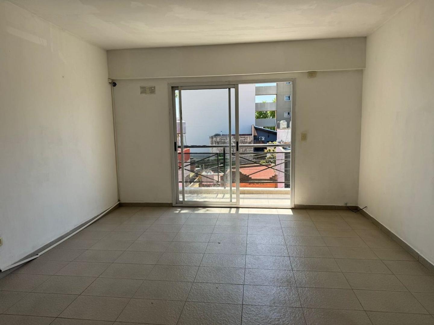 Departamento en Venta en Santos Lugares, USD 85.000