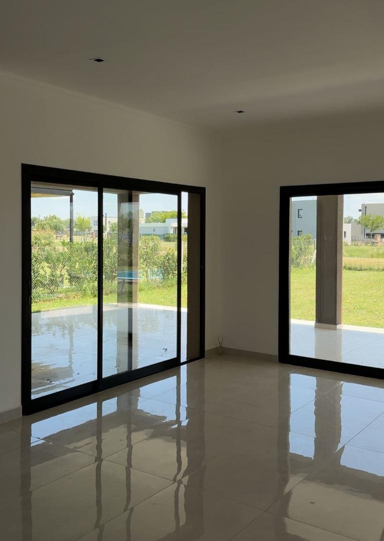 Casa en venta a estrenar Barrio San Pablo, Pilar 331