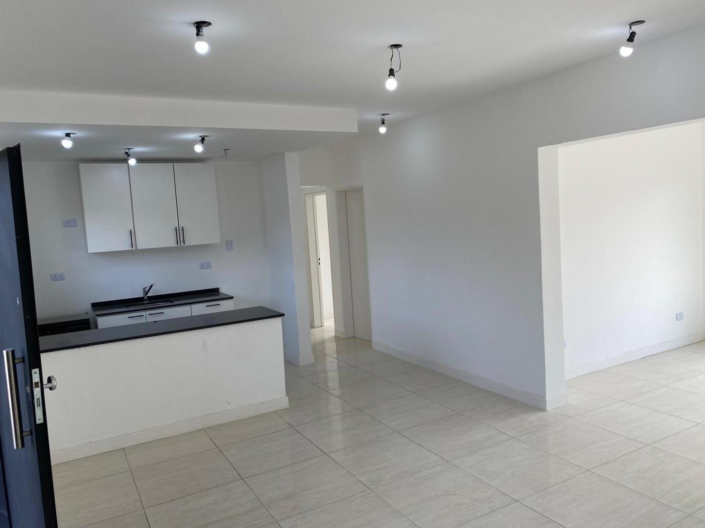 Casa en Acacias Blancas (Bº Abierto)