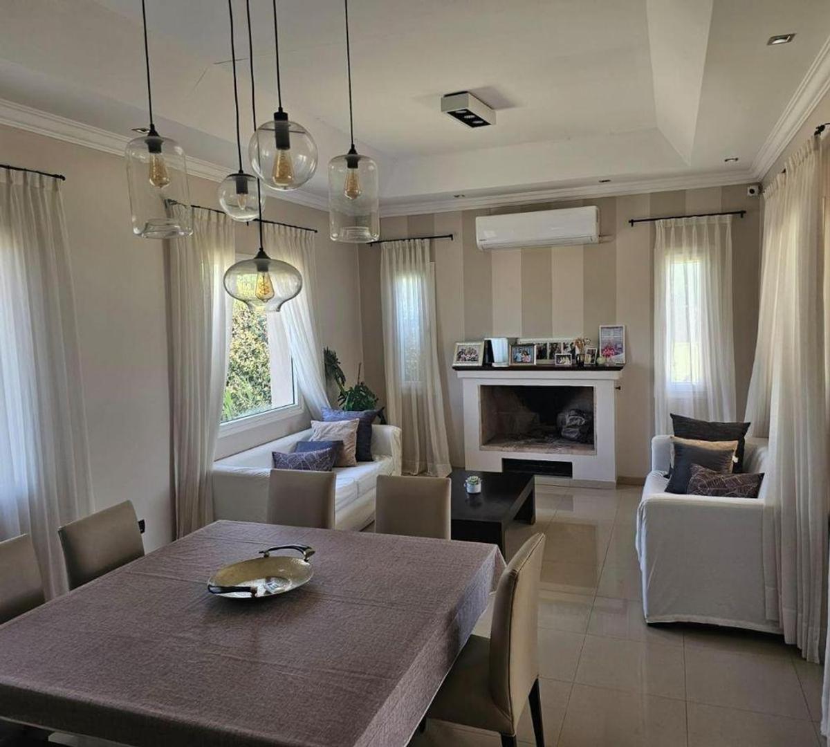 Casa en Venta al Oeste