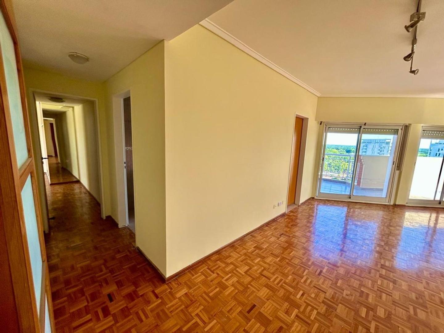 Departamento 4 ambientes con 2 baños