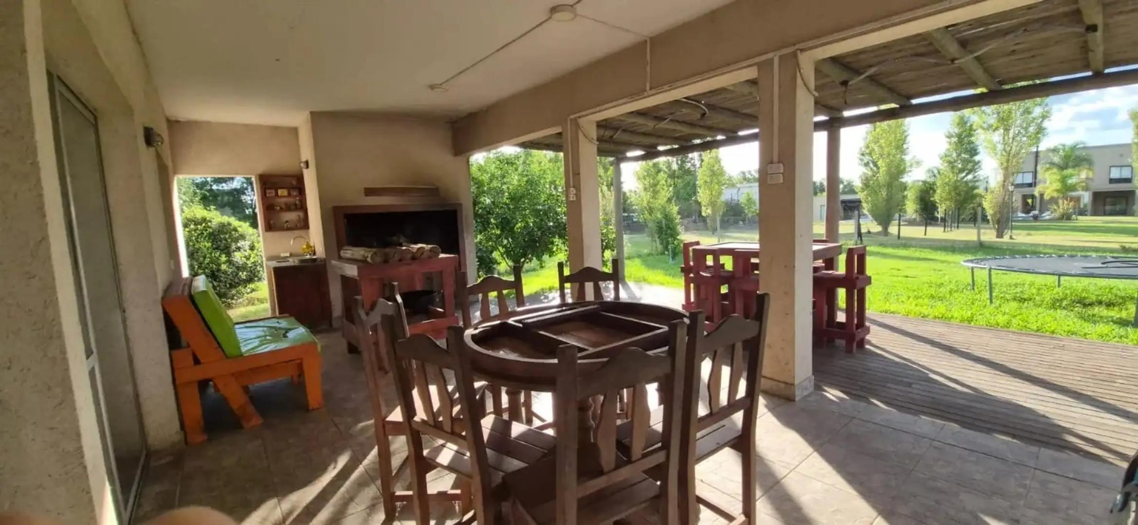 Chazarreta Y Av Parque 300