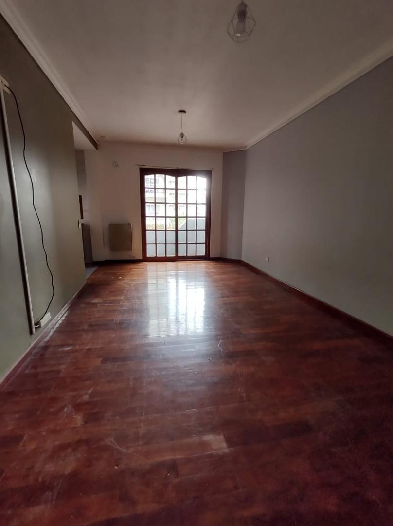 Jose Marmol 1500, Piso 3