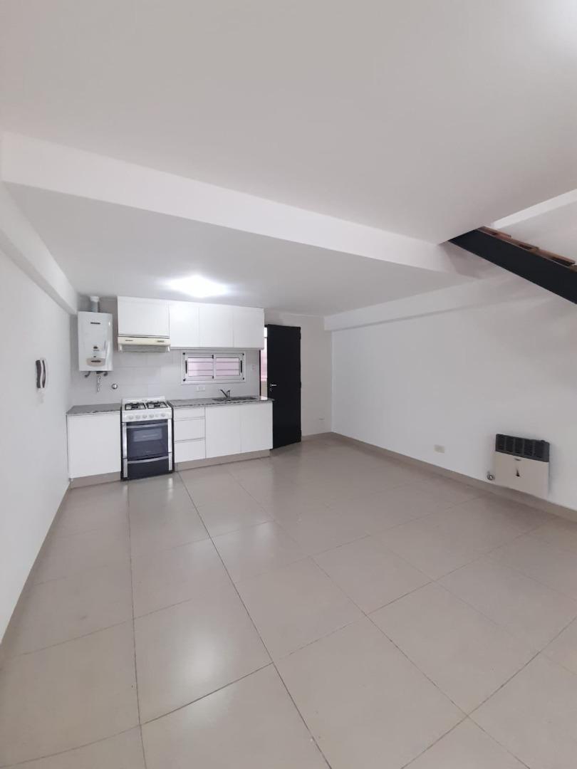 Dúplex de 1 dormitorio en alquiler