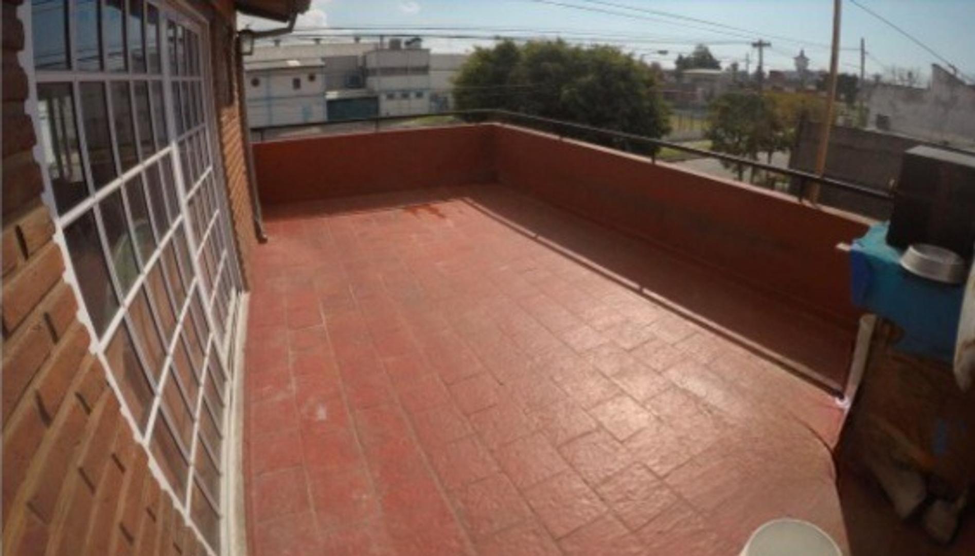 Depto Tipo Casa en Venta de 2 dormitorios