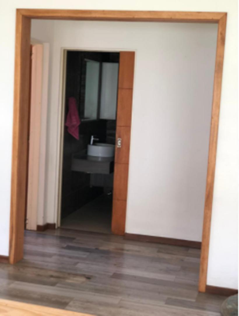 Victorino De La Plaza 1200