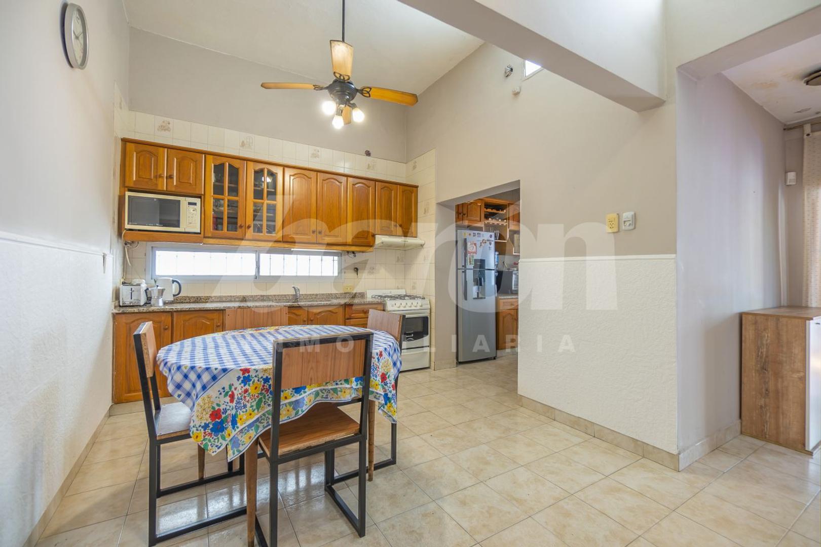 Venta - casa 4 amb - Gallardon 161- Lomas De Zamora