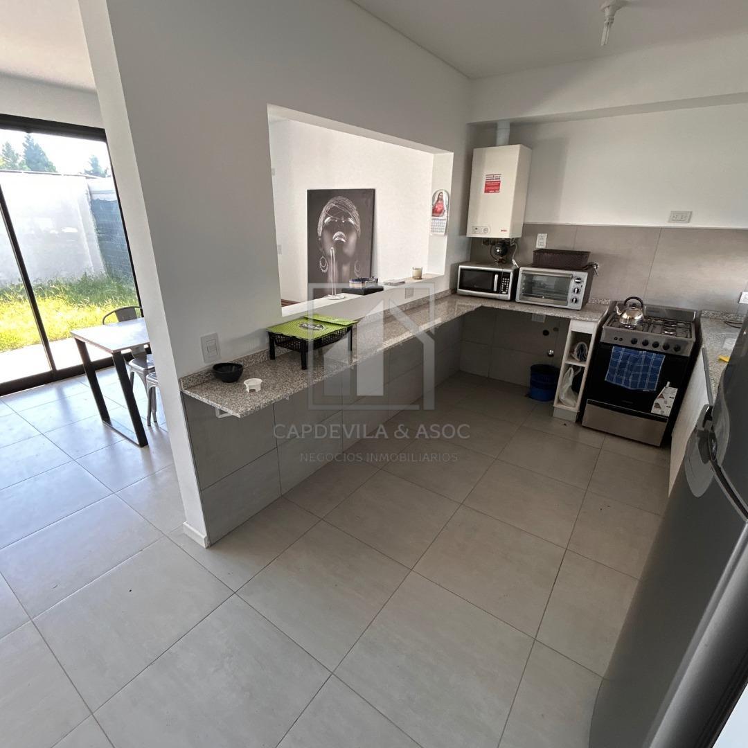 Housing De Miradores