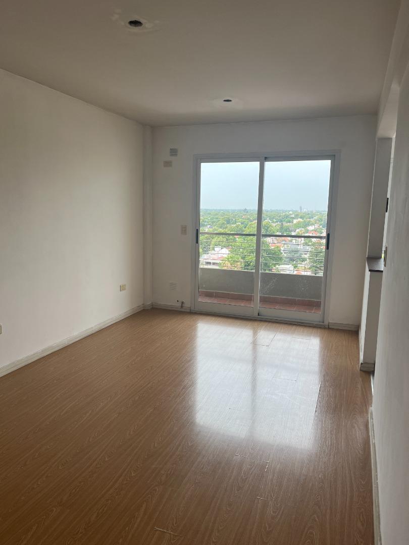 Departamento en Alquiler en Banfield, $ 600.000