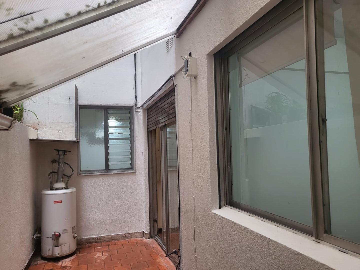 NEGOCIABLE Departamento 2  Ambientes c/ Patio - APTO CRÉDITO