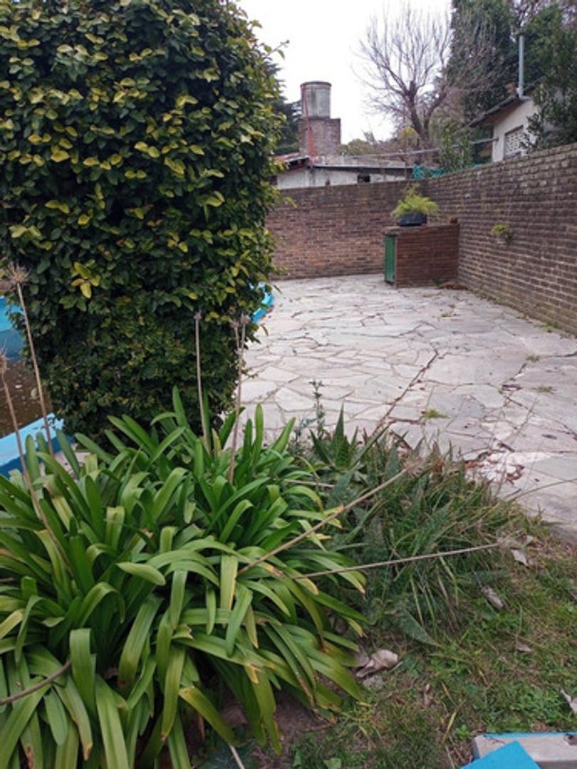 Casa 3 ambientes con 1 baño