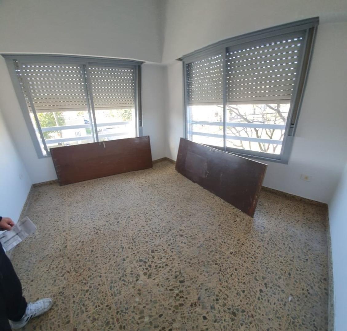 Departamento en Alquiler en Parque San Martin, $ 420.000