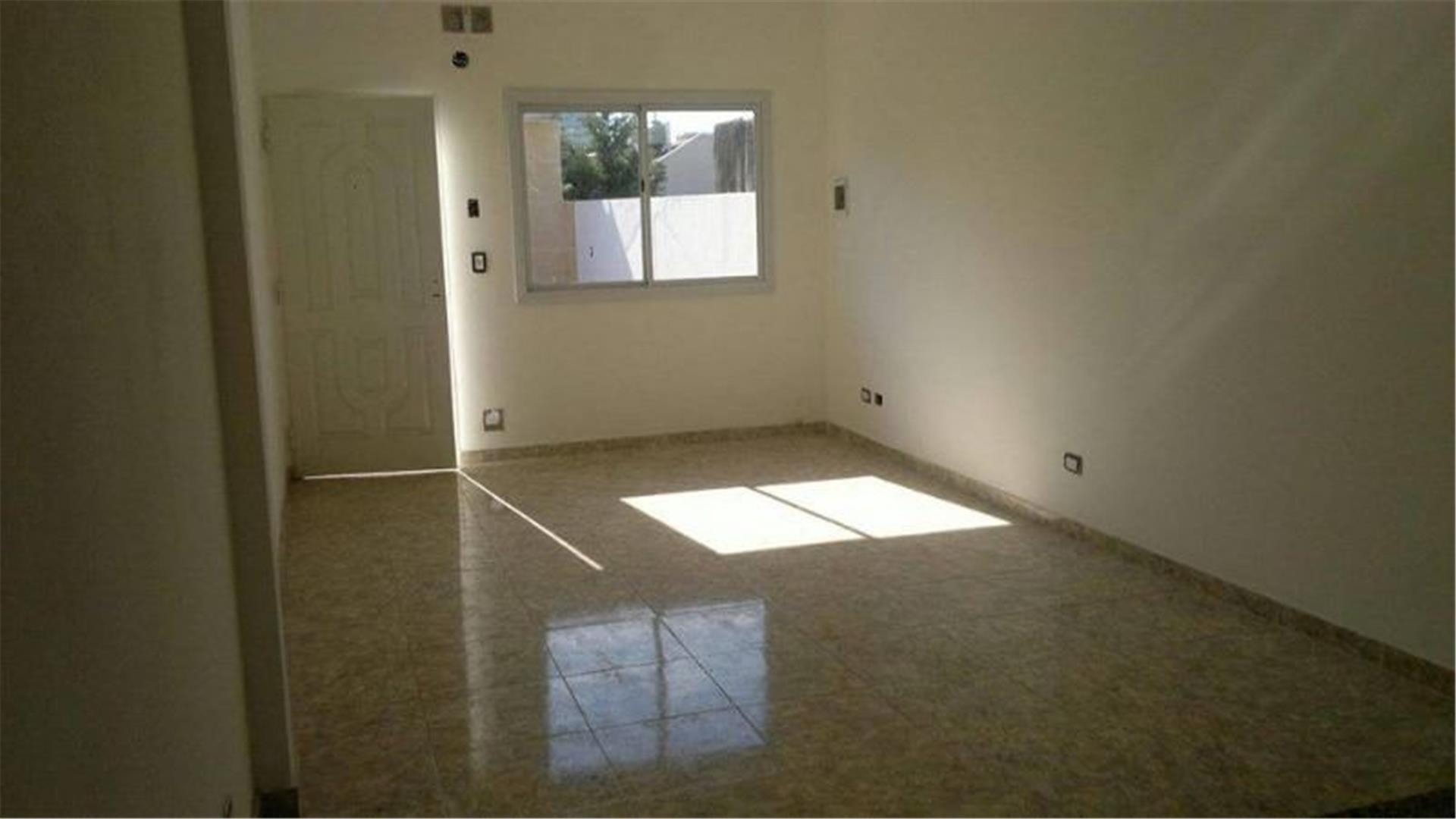 OPORTUNIDAD  2 AMB Y COCHERA EN EL CENTRO DE SAN MIGUEL