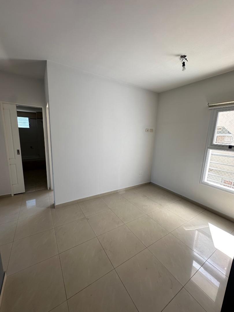 VENTA DEPARTAMENTO 3 AMBIENTES CON COCHERA MERLO CENTRO