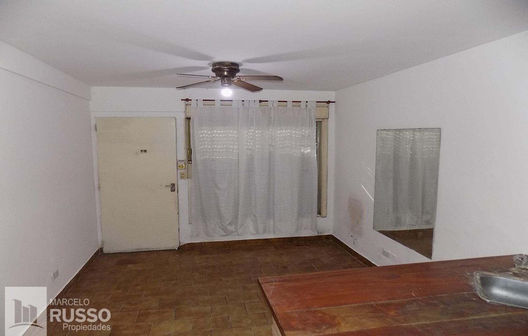 José Bustamante y Guevara 802