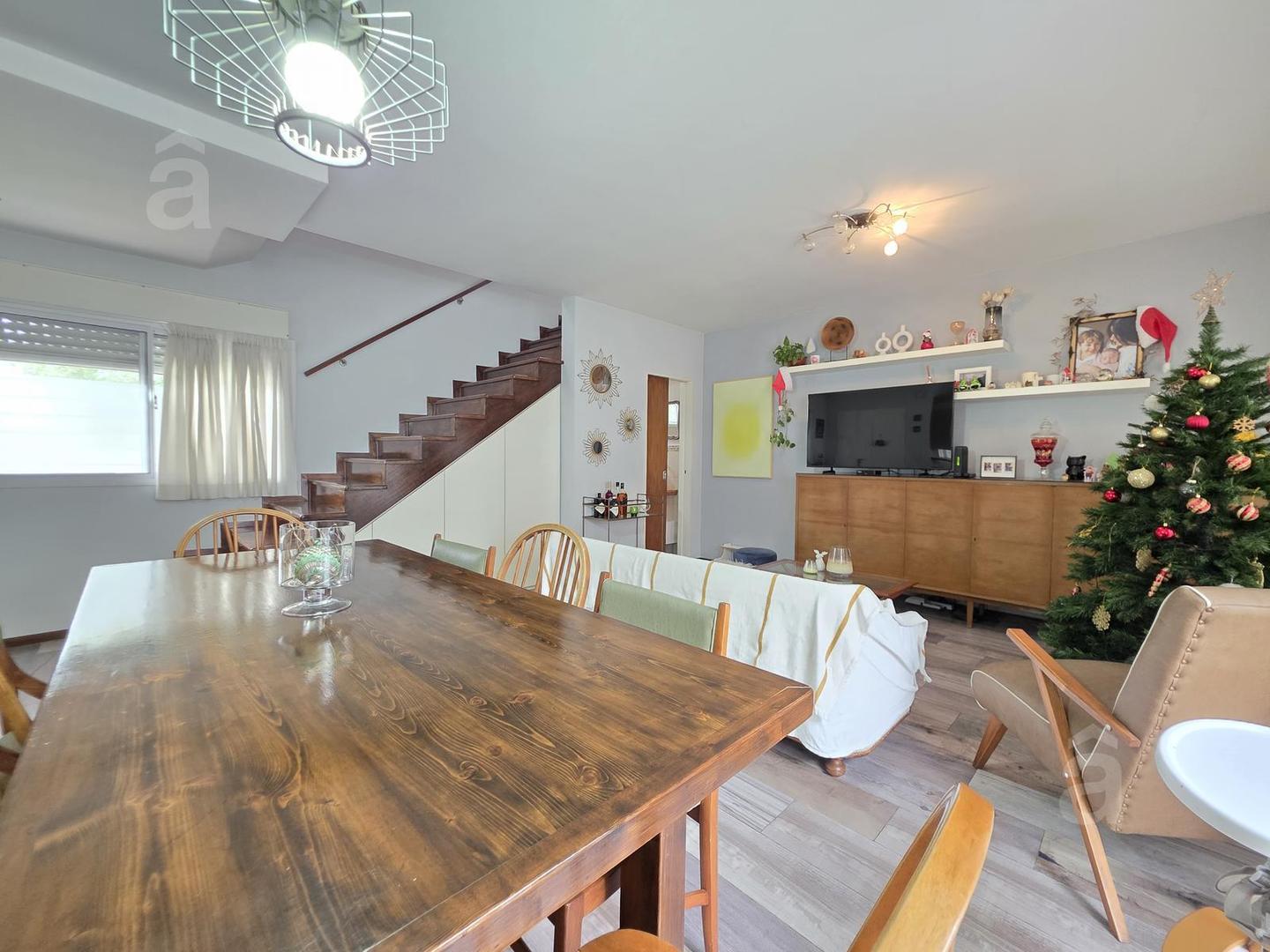 Casa en Venta con 1 cochera