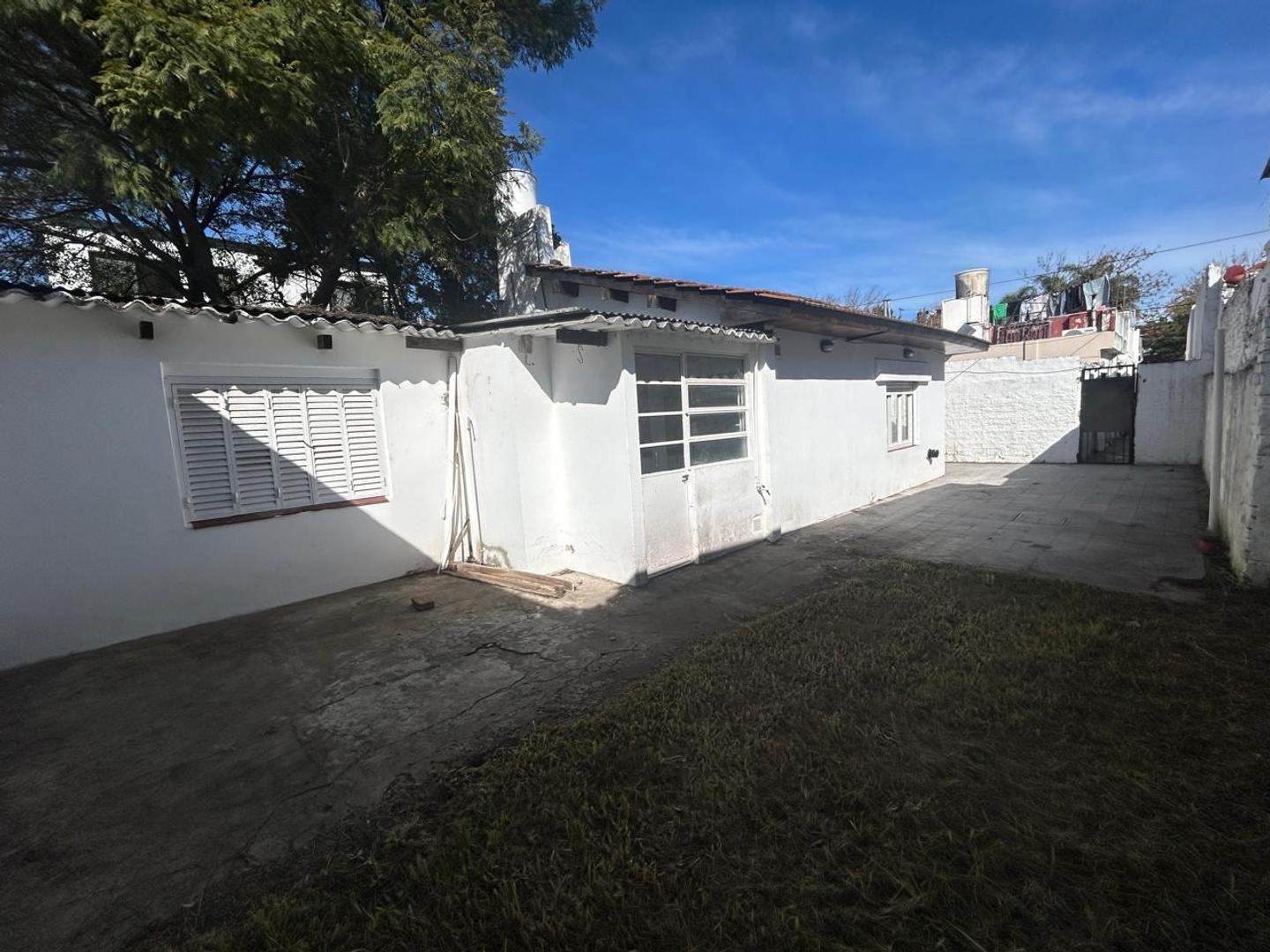 PH 3 Ambientes con Patio – Excelente Ubicación en V. Adelina