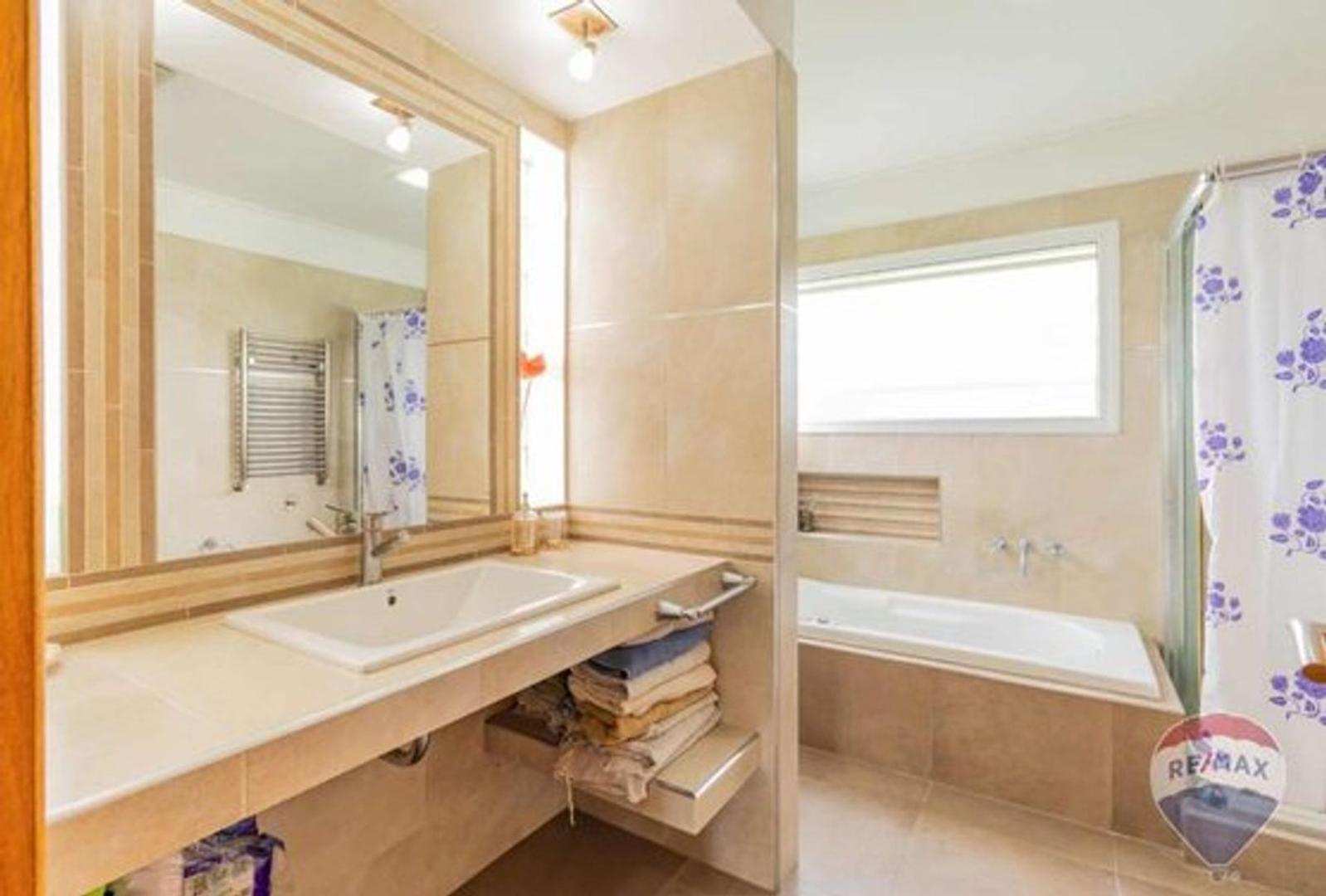 Avenida 66 entre 172 y 173 3800