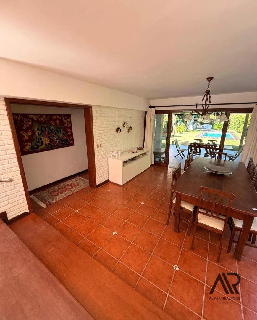 Casa en Venta de 5 dormitorios