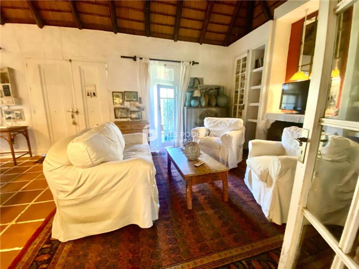 Casa en Venta en Pinares, USD 360.000