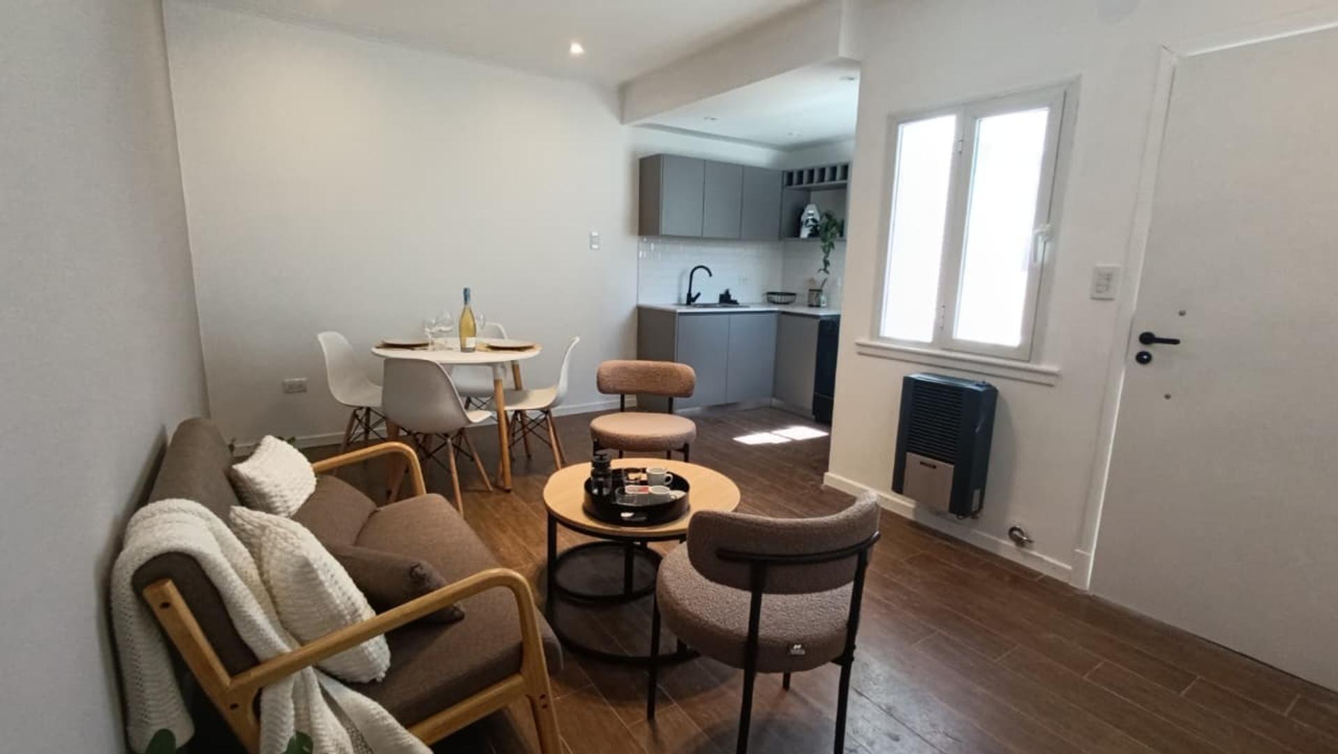 Depto Tipo Casa en Venta de 2 ambientes