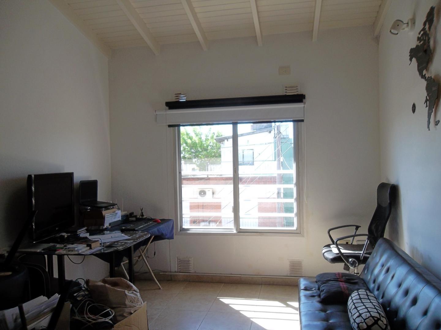 San Vicente 2808 , Piso 3